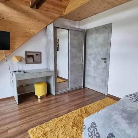 River Rest - Adults Only Apartman *